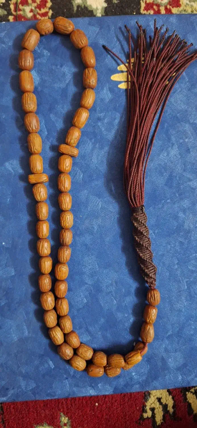 تسبیح هسته زیتون|کلکسیون اشیاء عتیقه|فولادشهر, باغشاد|دیوار