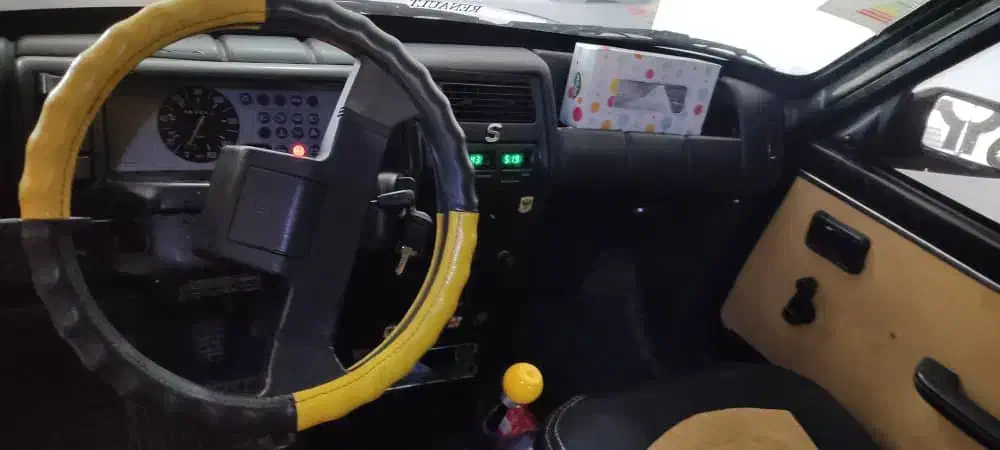 فروش ماشین پیکی تمیزمدل83|خودرو سواری و وانت|صدرا-فارس, فاز ۲|دیوار