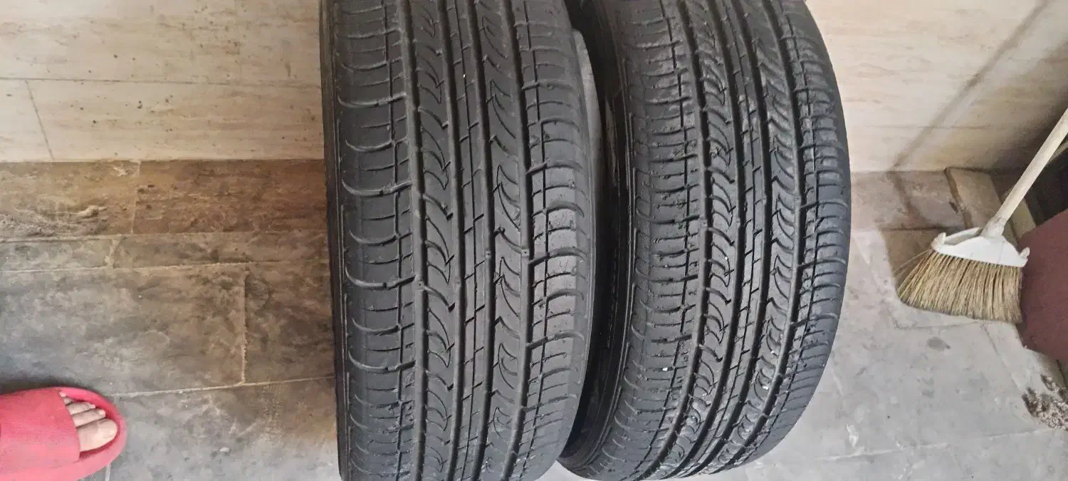 لاستیک خودروسواری|قطعات یدکی و لوازم جانبی|ری, علایین|دیوار