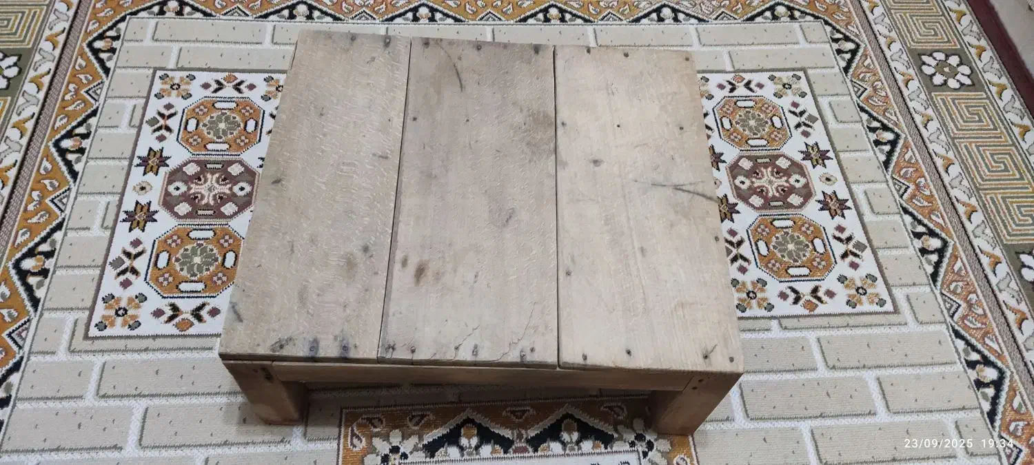 فروش چهار پایه چوبی|مبلمان خانگی و میز عسلی|آستانه اشرفیه, |دیوار