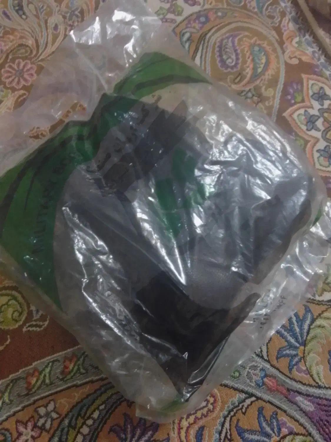 لباس و پوتین و اورکت|لباس|گلبهار, شهر جدید گلبهار|دیوار