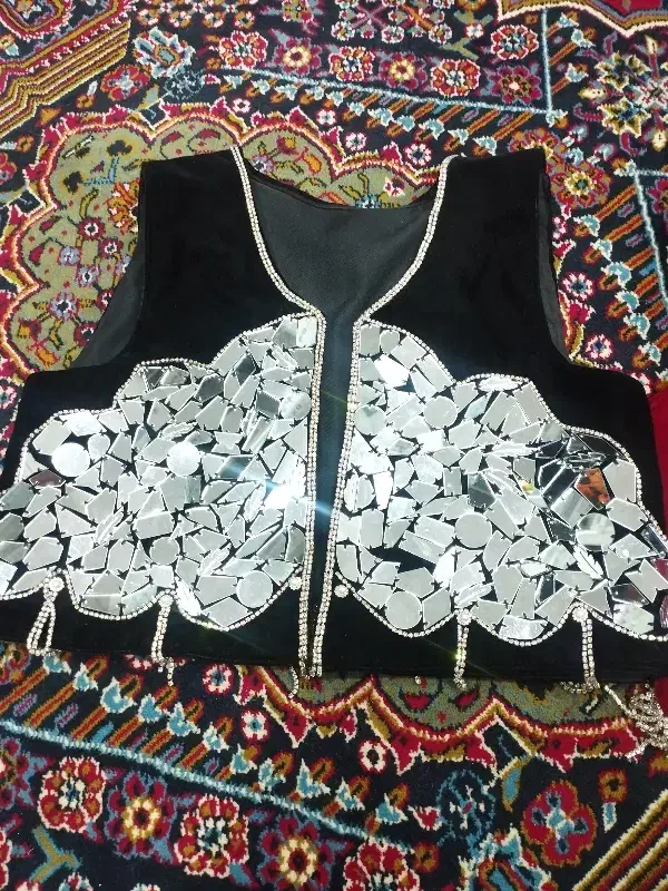 دوتا سخمه|لباس|جوانرود, |دیوار