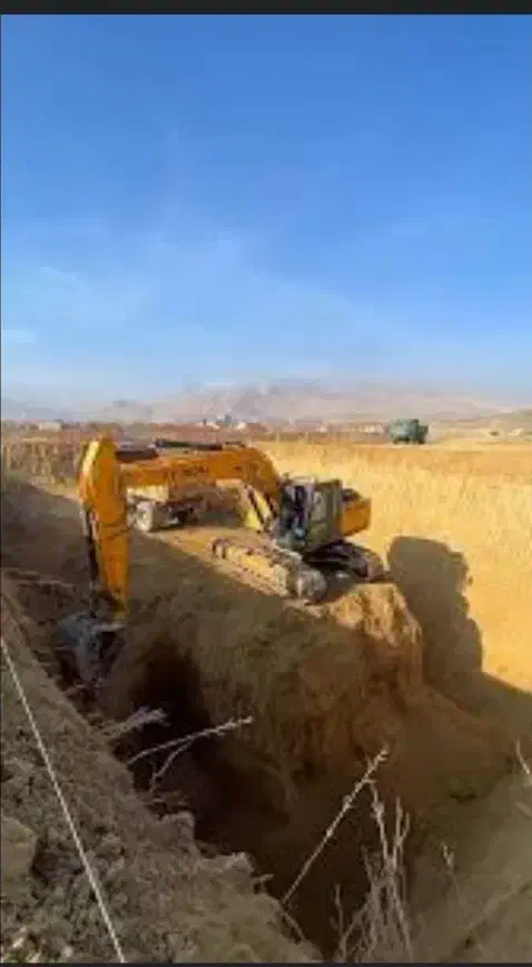 خدمات بیل میکانیکی ولودر و کمپرسی|خدمات حمل و نقل|نیشابور, فضل|دیوار