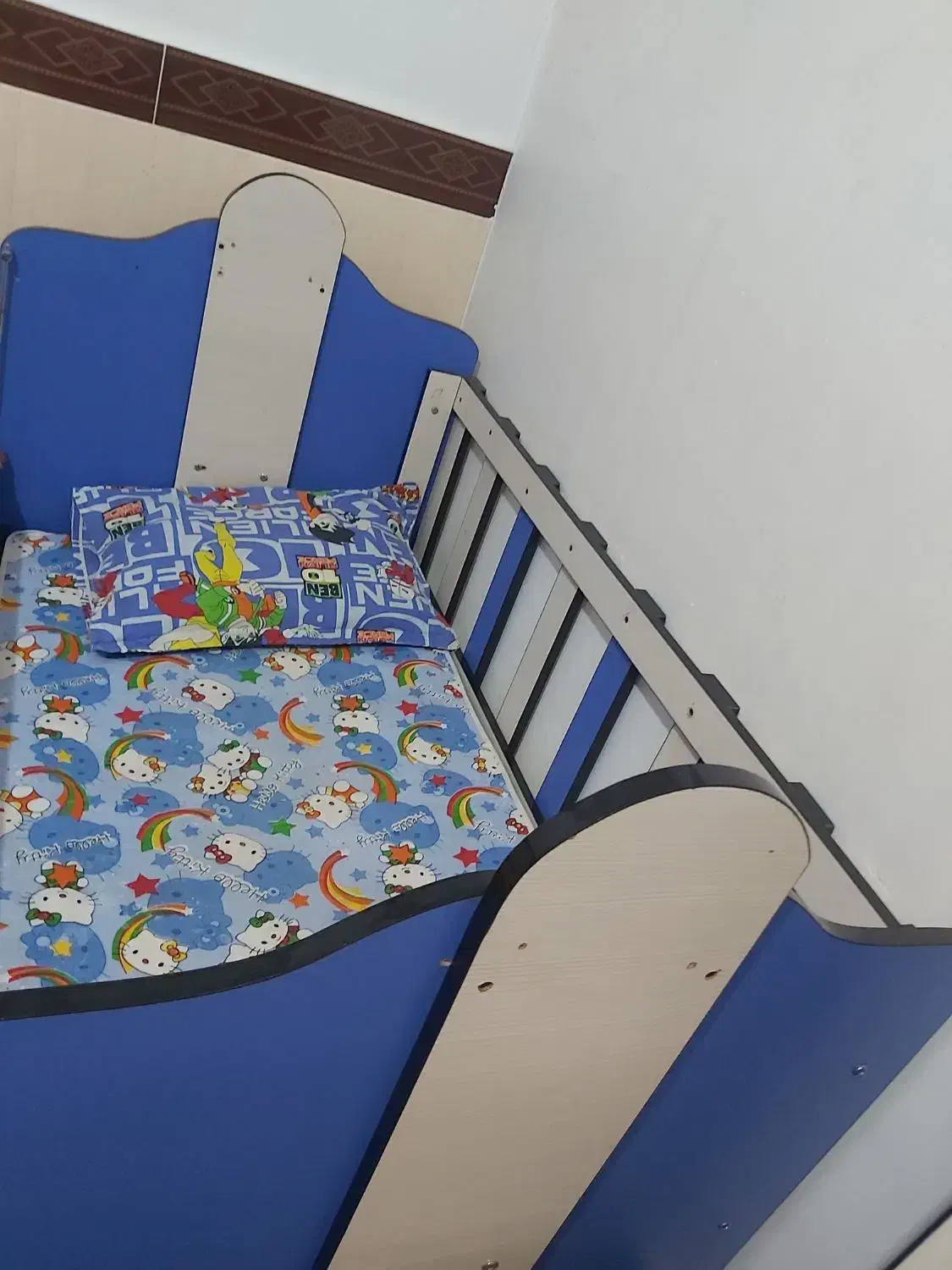 تخت کودک|تخت و صندلی بچه|کنگاور, |دیوار