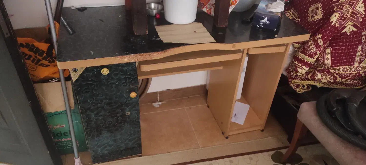 میز کامپیوتر|میز تحریر و کامپیوتر|رشت, رودباری|دیوار