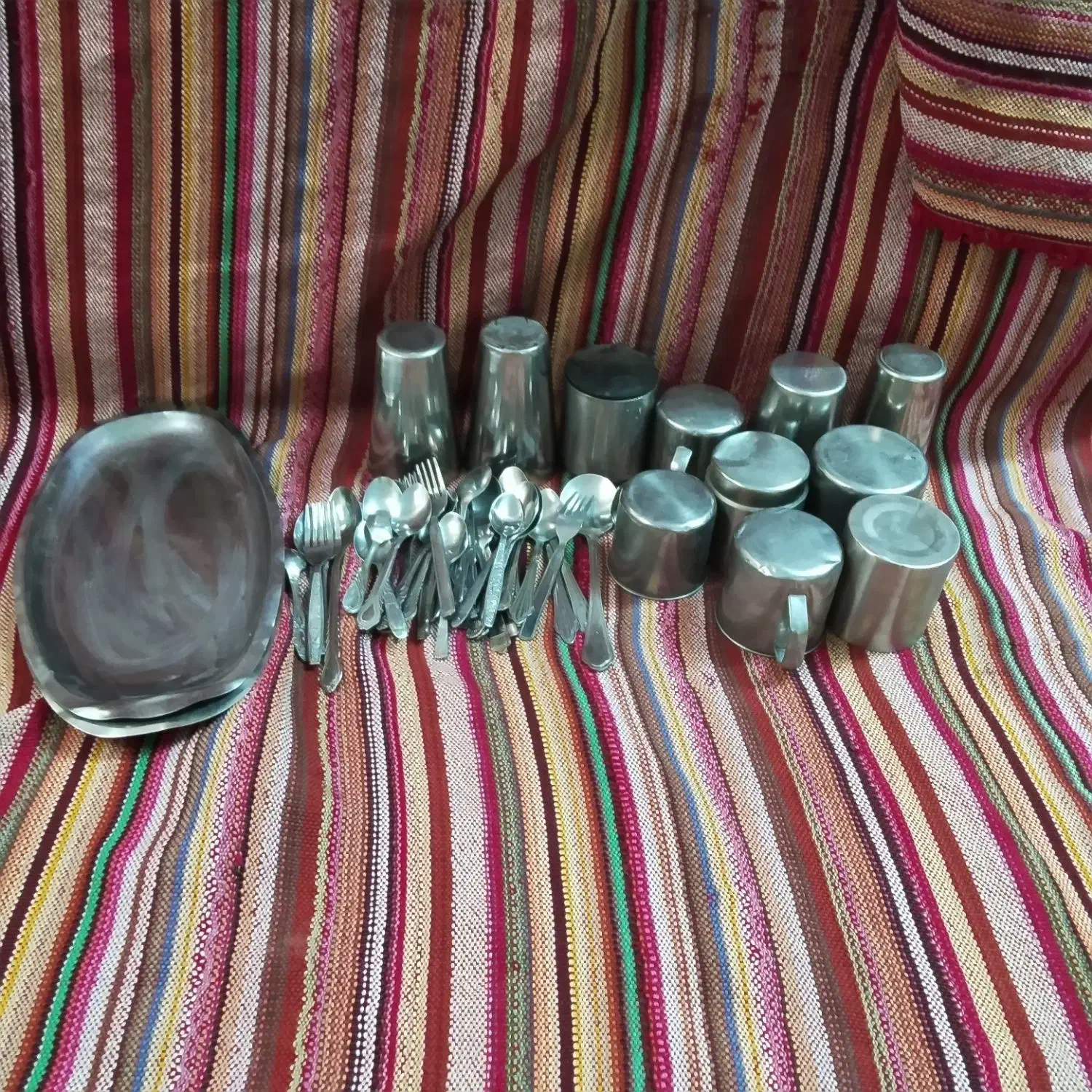 سینی|ظروف پخت‌وپز|بیرجند, |دیوار