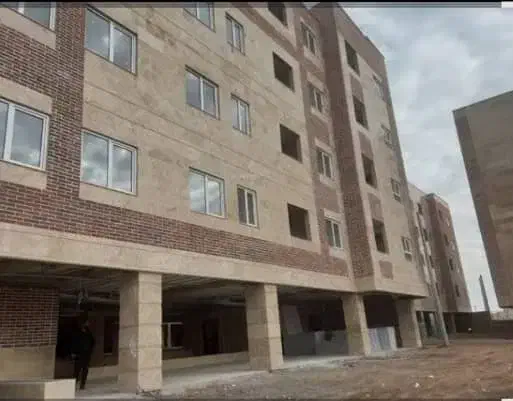 برای خریدار نقدی (قیمت وسوسهکننده)|فروش آپارتمان|پرند, فاز ۳|دیوار