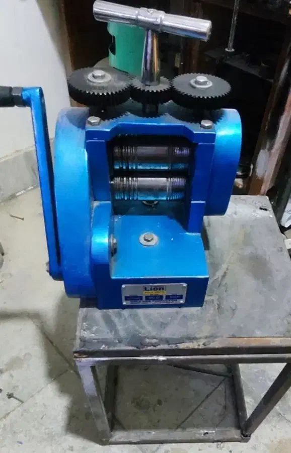 دستگاه نورد دستی تمیز و کم کار سالم|ابزارآلات|قم, باسکول|دیوار