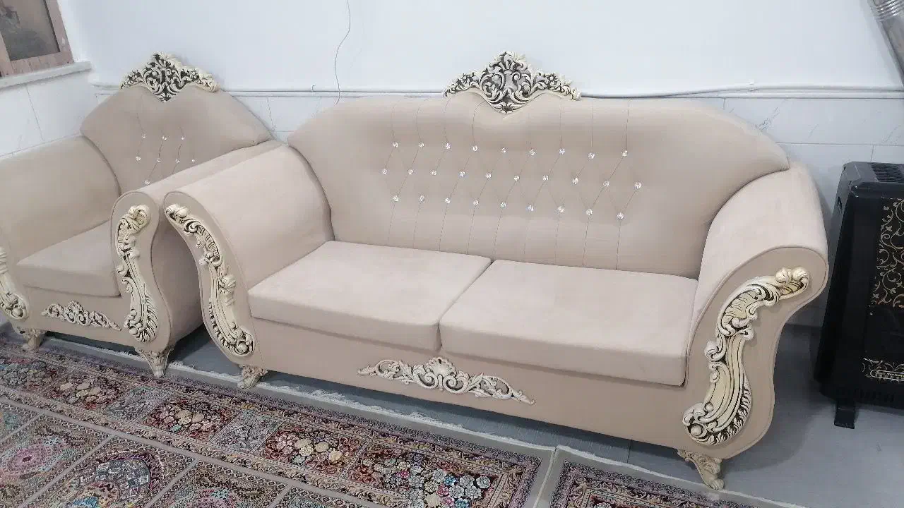 مبل نه نفره|مبلمان خانگی و میز عسلی|نیشابور, گنبد سبز|دیوار