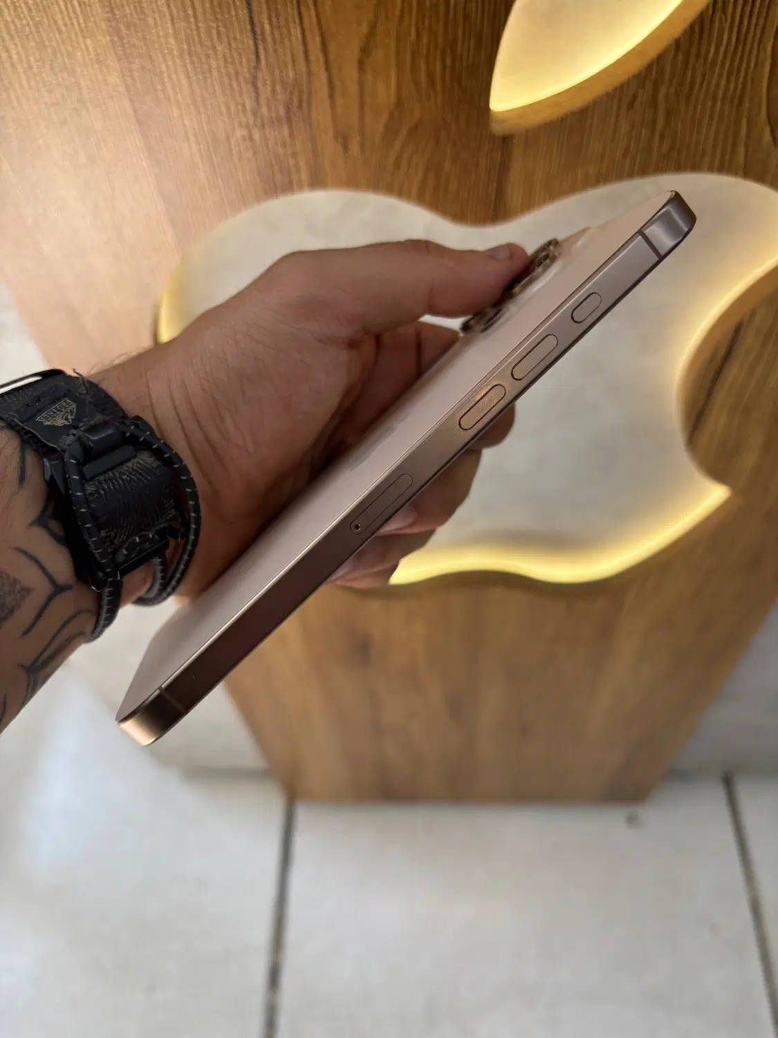 Iphone / آیفون ۱۶ پرو مکس ۲۵۶ گیگ باتری ۹۲|موبایل|اصفهان, احمدآباد|دیوار