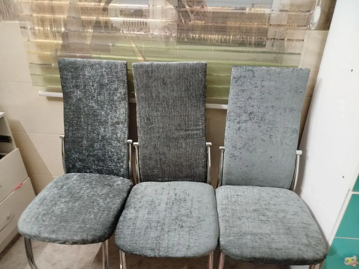 صندلی طوسی سه عدد نو نو|میز و صندلی غذاخوری|محلات, |دیوار