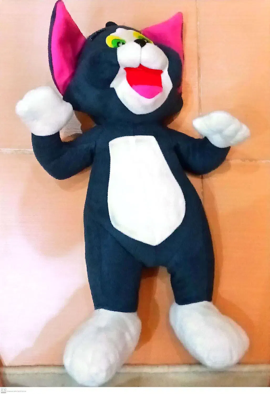 عروسک تام|اسباب‌بازی بچه|سنندج, |دیوار