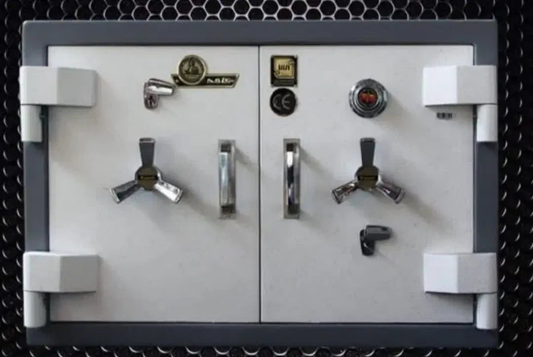 مدل ۱۰۰ کوتاه|فروشگاه و مغازه|ارومیه, |دیوار