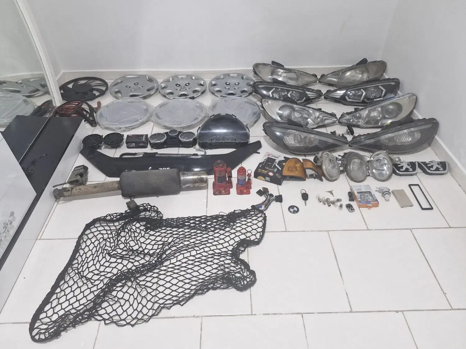 چراغ جلو و کیلومتر ۲۰۶ و وسایل اسپرت|قطعات یدکی و لوازم جانبی|فردیس, شهرک ارم|دیوار