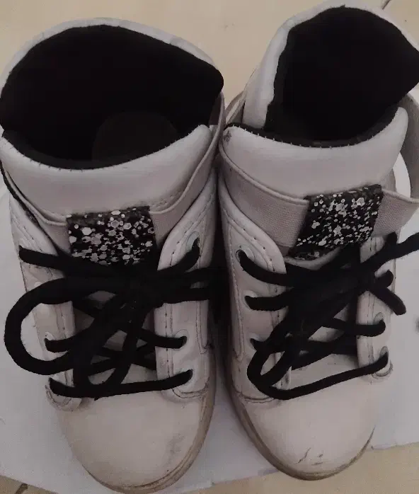 کفش بچگانه سالم|کفش و لباس بچه|گلبهار, شهر جدید گلبهار|دیوار