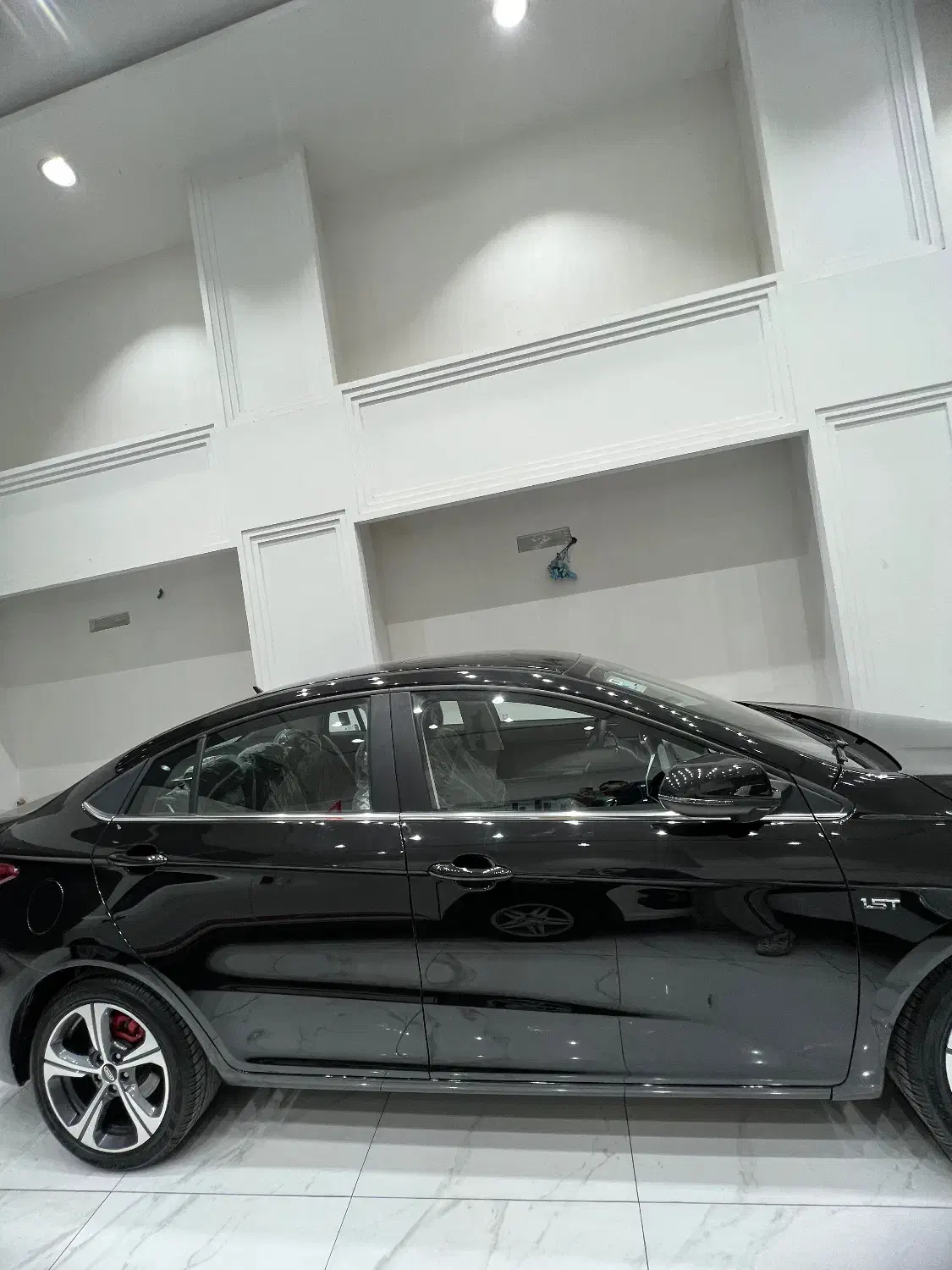 آریزو ۵ اف ال|قطعات یدکی و لوازم جانبی|گنبد کاووس, |دیوار