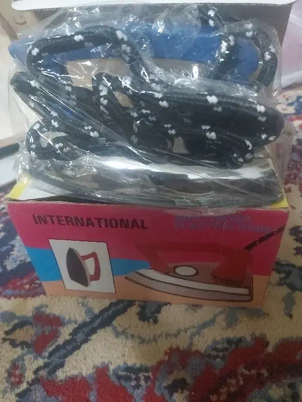 اتو کوچک مسافرتی اک|اتو و لوازم اتو|قم, انصار‌الحسین|دیوار