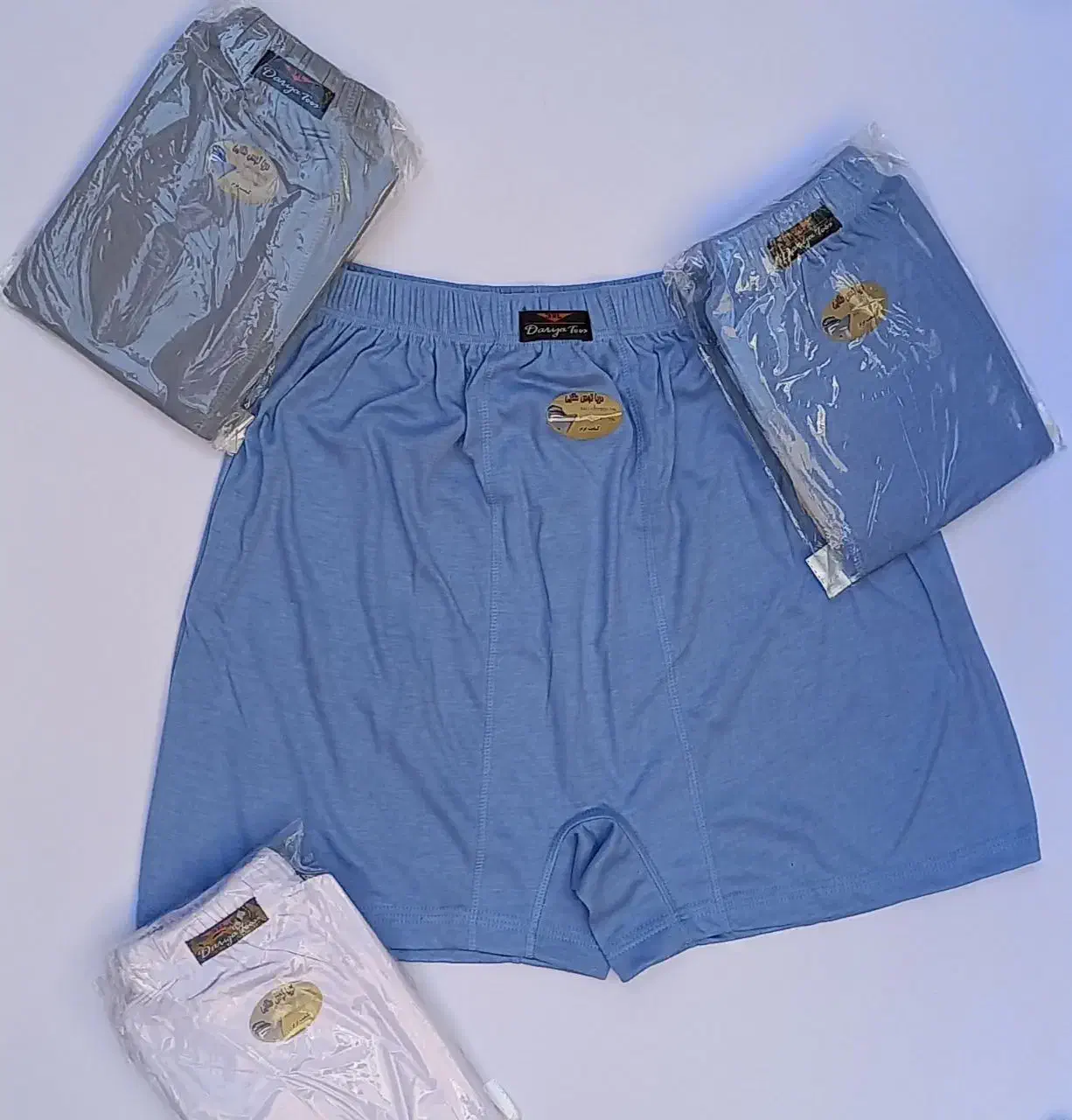 لباس زیر مردانه|لباس|نیشابور, هفده شهریور|دیوار