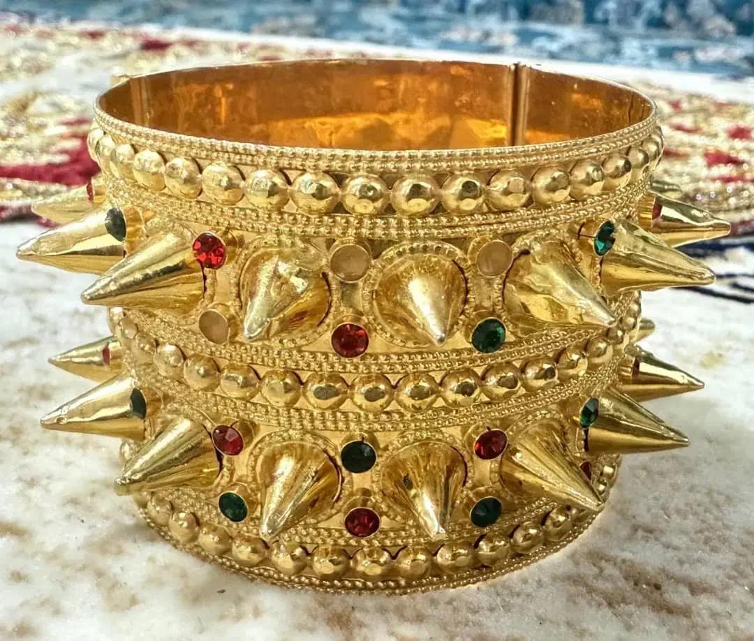 طلا در حد نو|جواهرات|لار, |دیوار