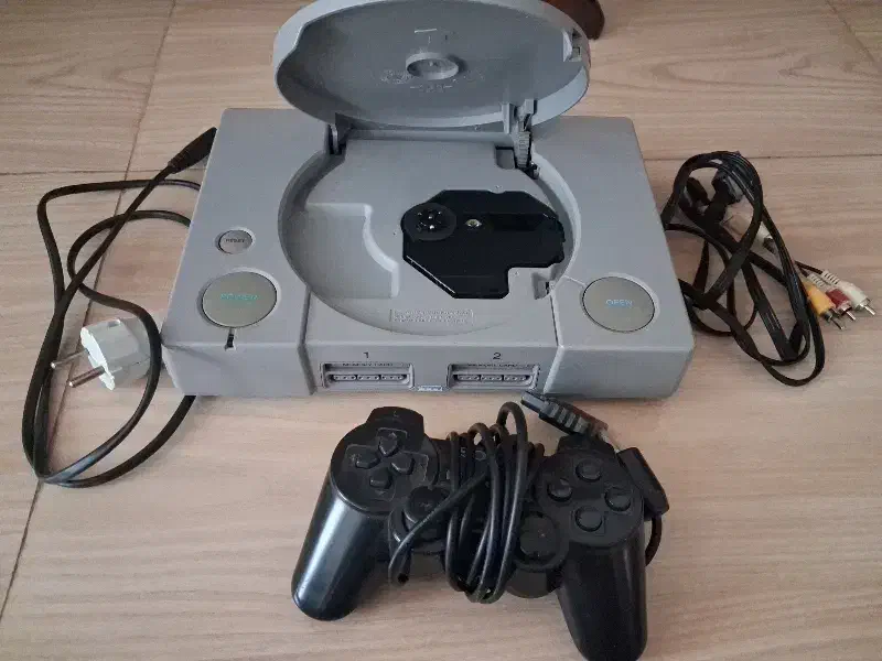 اضافه بودن|کنسول، بازی ویدئویی و آنلاین|تسوج, |دیوار