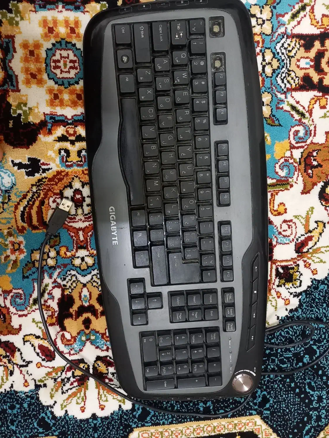 1 عدد کیبورد|قطعات و لوازم جانبی رایانه|مشهد, ایثارگران|دیوار