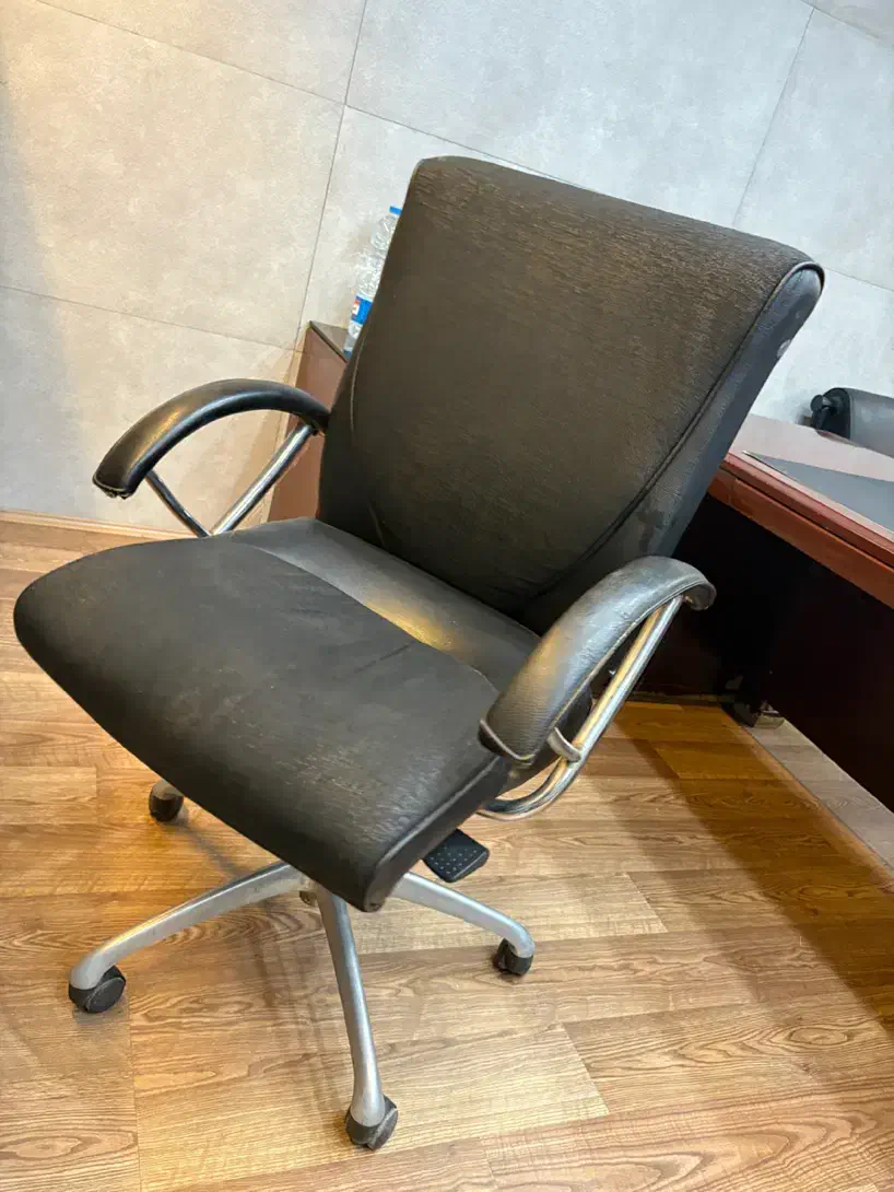 صندلی مدیریت|دفتر کار|رشت, دیلمان|دیوار