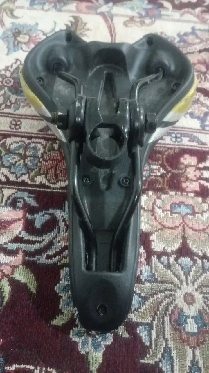 صندلی‌دو‌چرخه|دوچرخه، اسکیت، اسکوتر|بردسکن, |دیوار