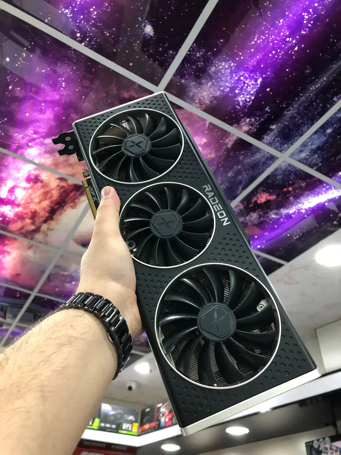 گرافیک 6900 & 6800|قطعات و لوازم جانبی رایانه|اهواز, نادری|دیوار