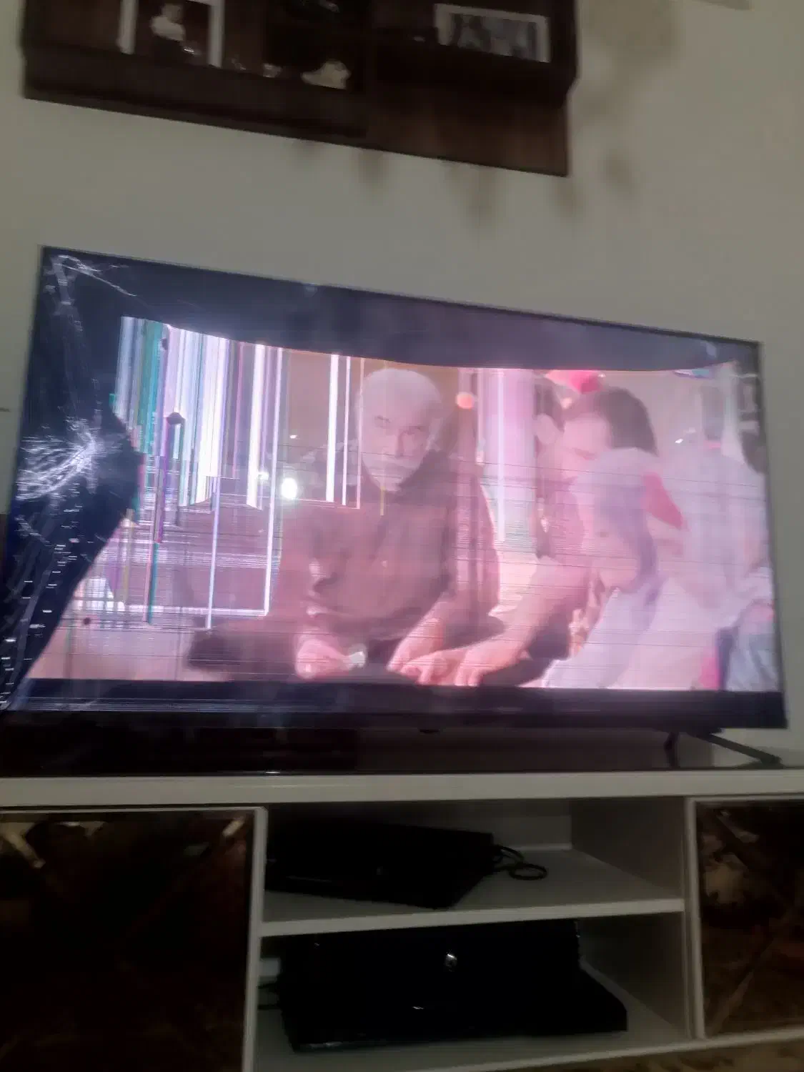 ال ای دی|تلویزیون و پروژکتور|قدس, شهر‌قدس|دیوار