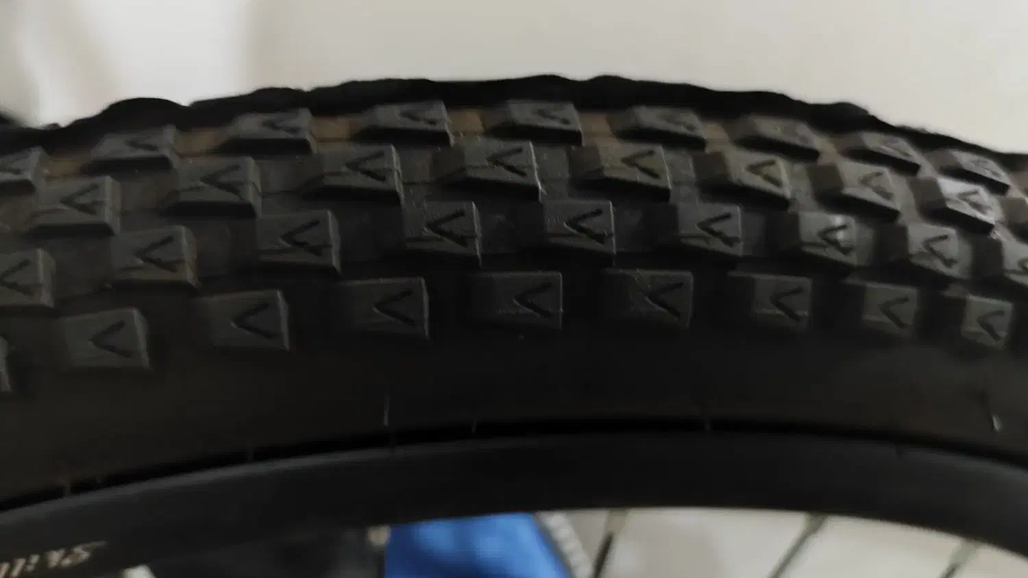 دوچرخه نو|دوچرخه، اسکیت، اسکوتر|صدرا-فارس, فاز ۲|دیوار