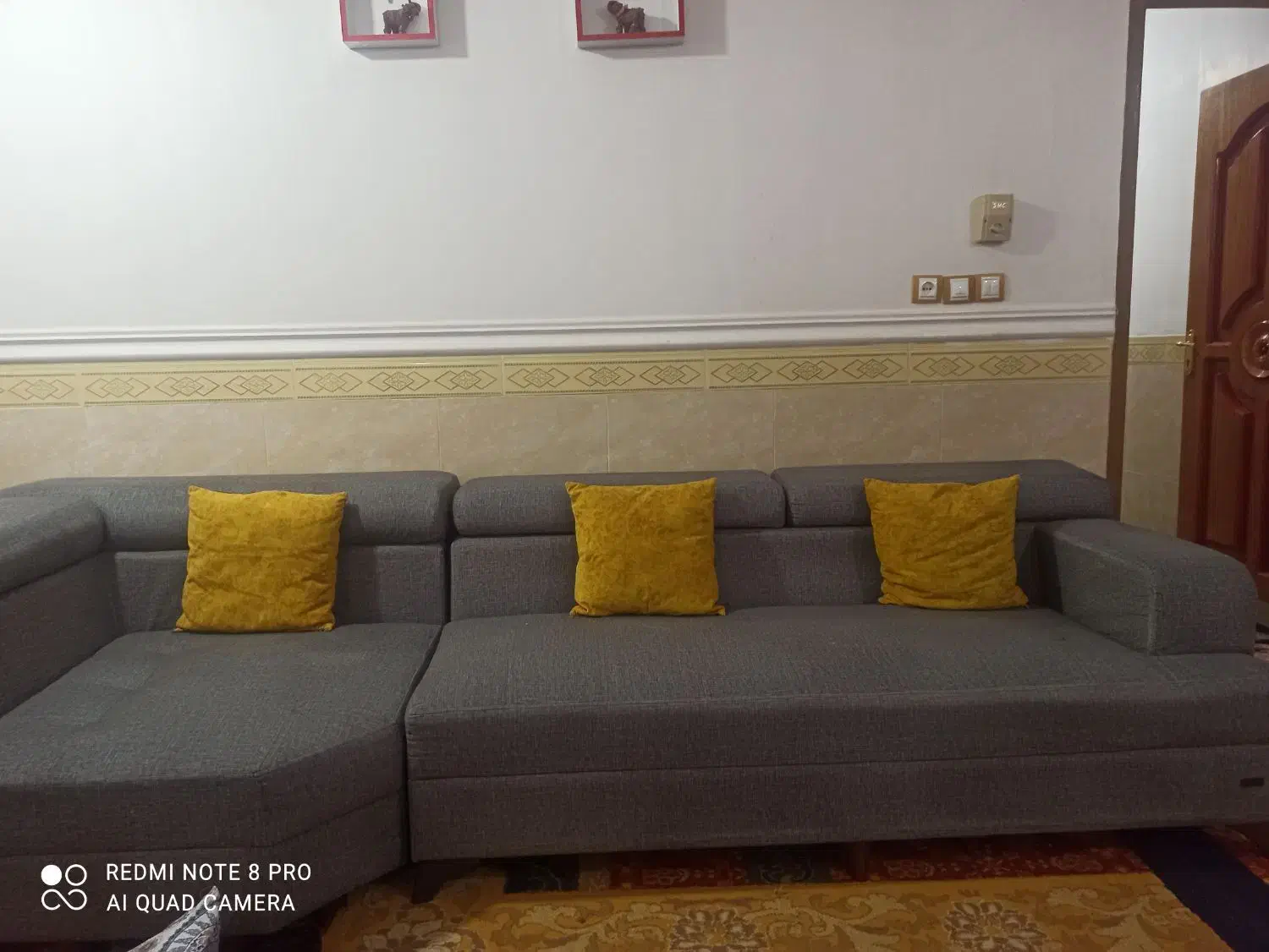 مبل ال کاملا تمیز و نو|مبلمان خانگی و میز عسلی|آبپخش, |دیوار