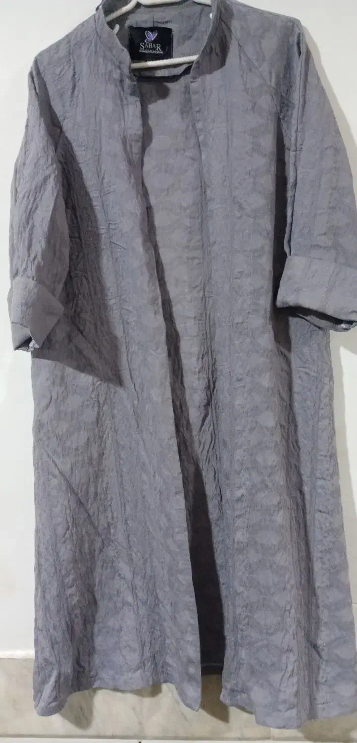 مانتو|لباس|تربتحیدریه, کاشانی|دیوار