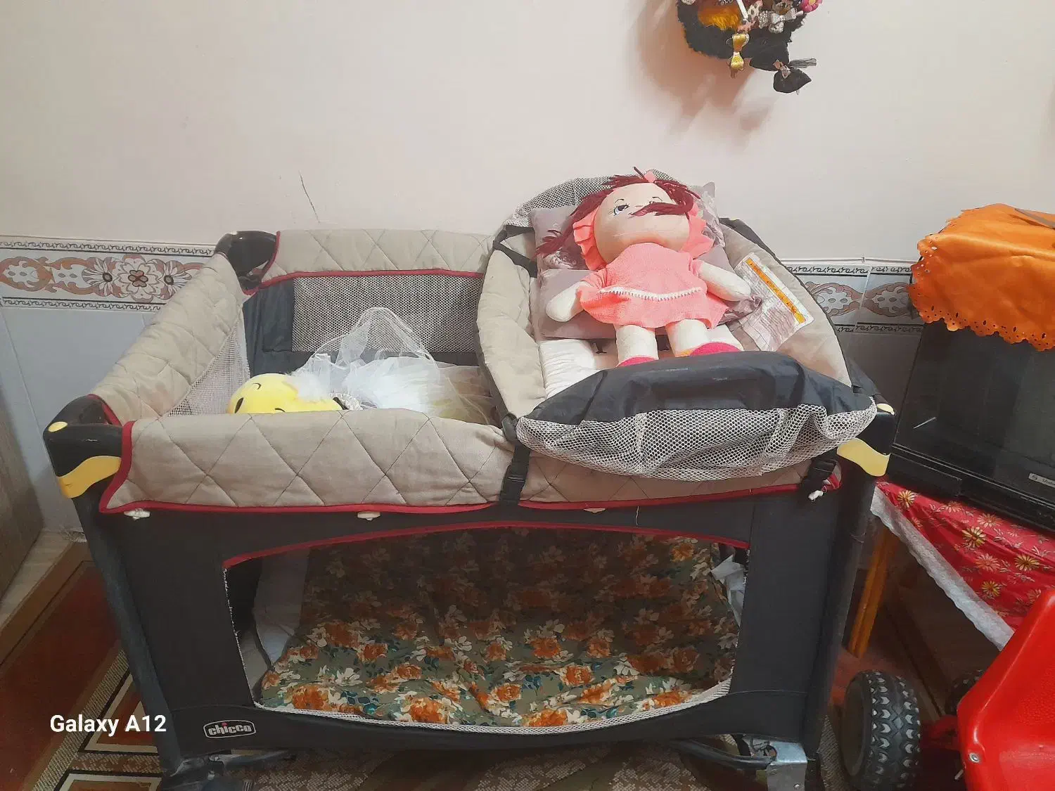 تخت نوزاد و کودک با موزیکال|اسباب و اثاث بچه|بیرجند, |دیوار