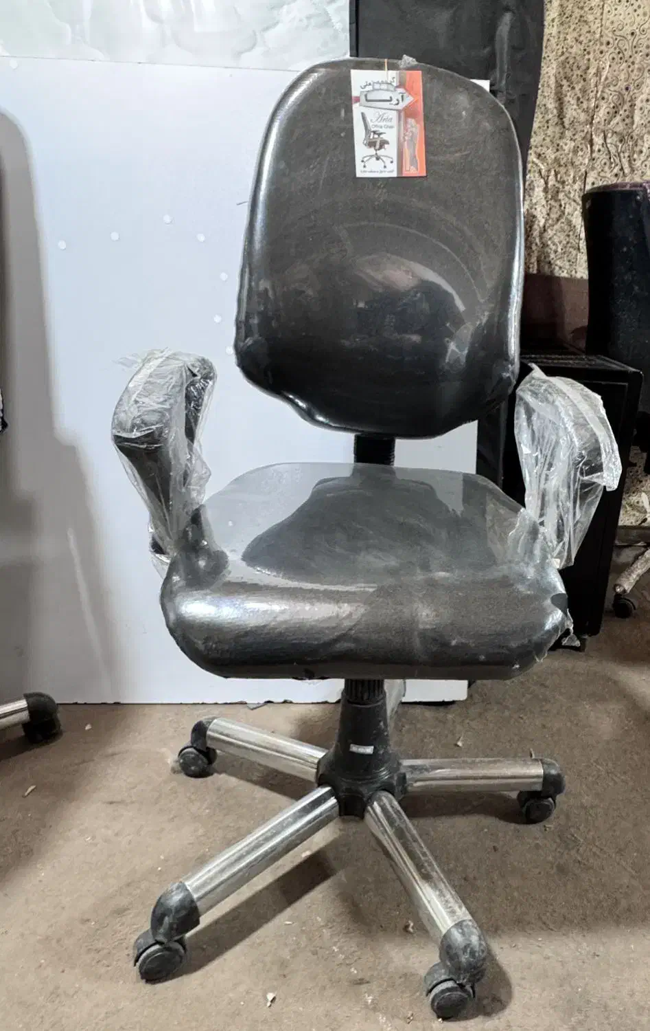 صندلی چرخ دار بازسازی شده|مبلمان اداری|سقز, |دیوار