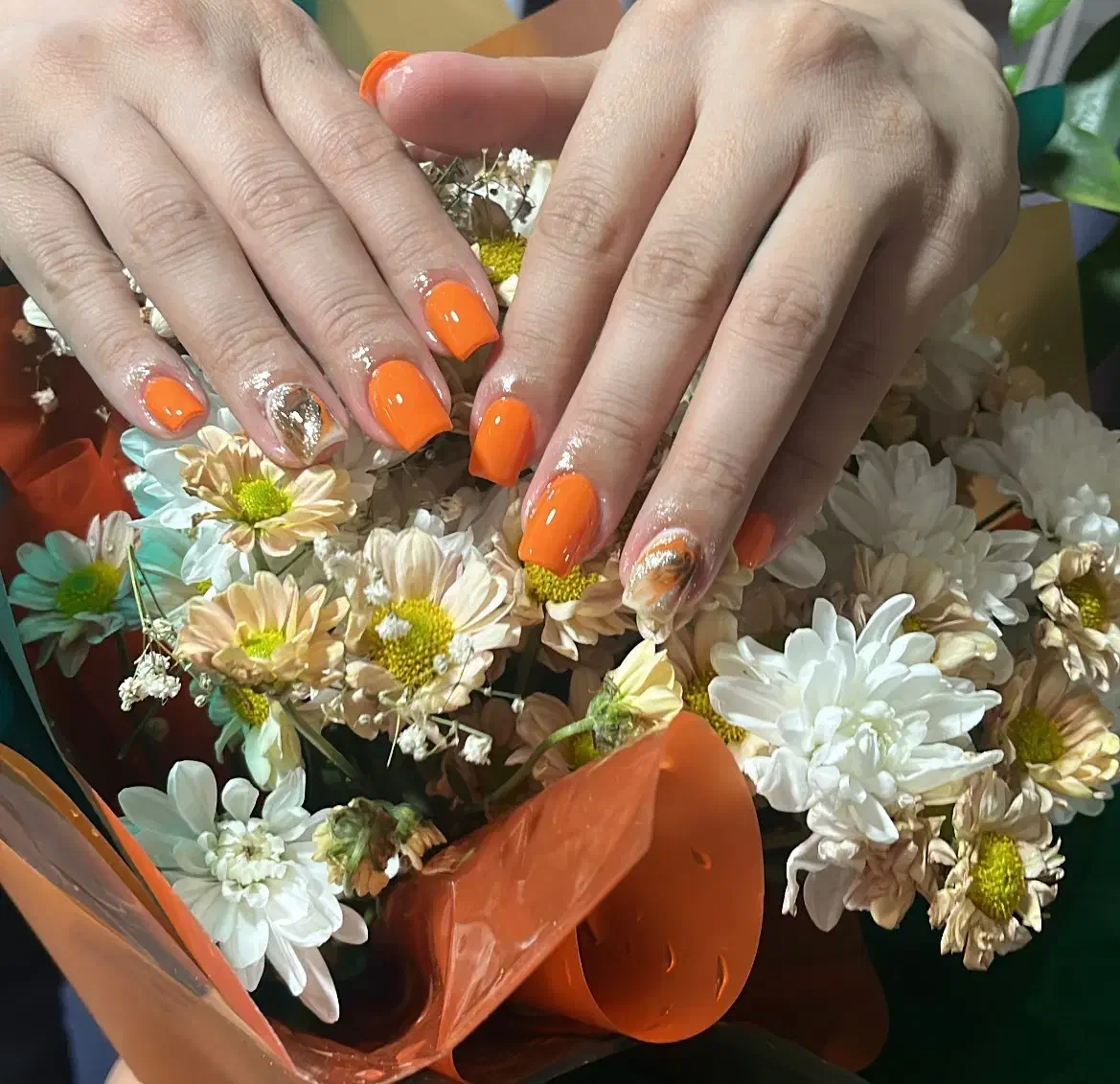 کاشت ناخن و آموزش ترمیم ۲۶۰کراتین مو از یک میلیون|خدمات آرایشگری و زیبایی|شیراز, حافظیه|دیوار