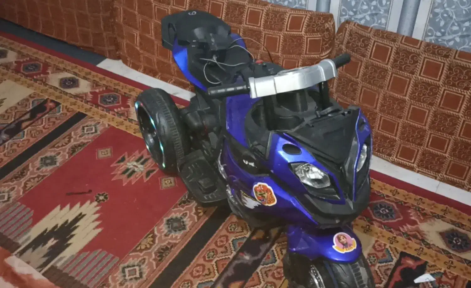 اسباب بازی موتور شارژی در حد نو|اسباببازی|اهواز, اهواز|دیوار