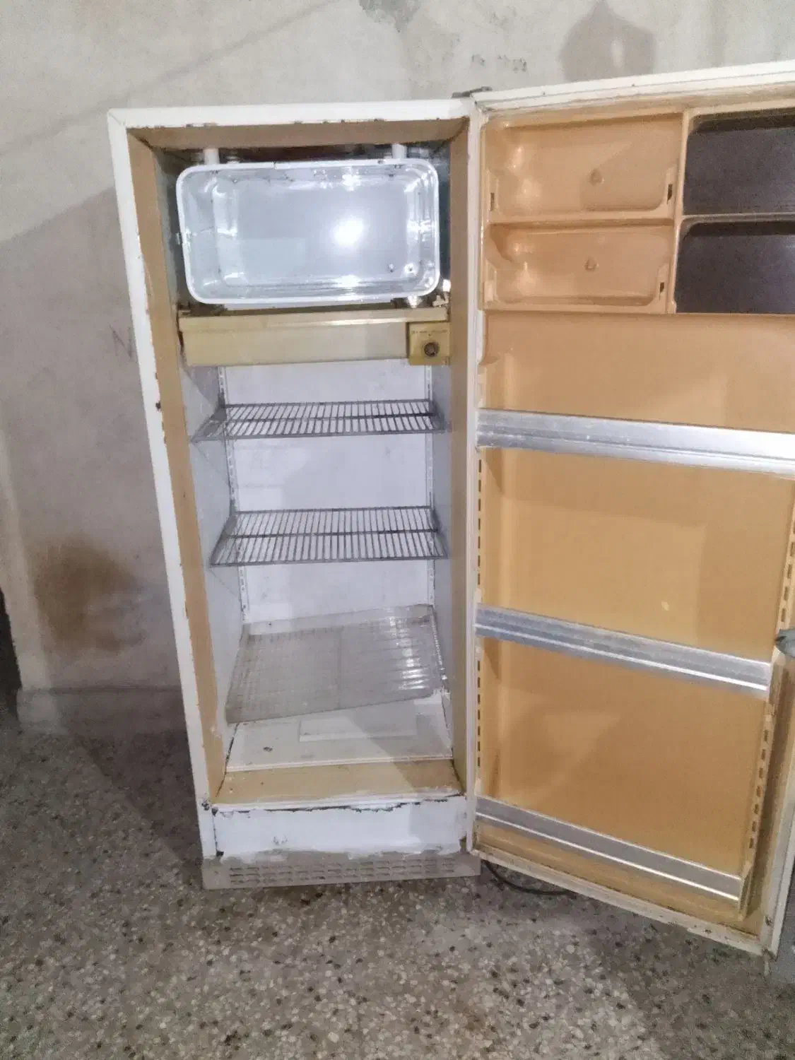 1 عدد یخچال سالم|یخچال و فریزر|درگهان, |دیوار