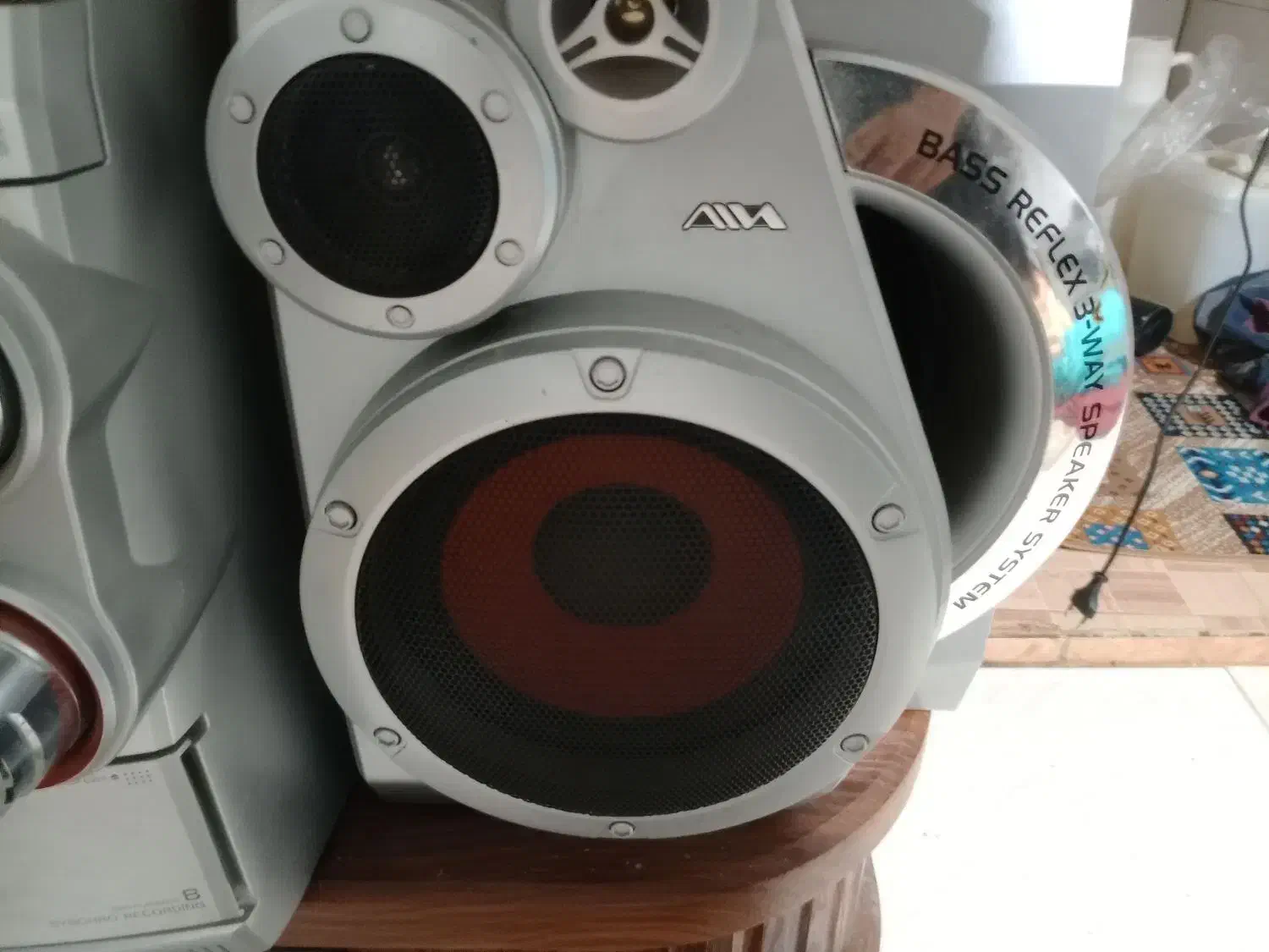 ظبت کم کار کرد بسیار قوی وزیبا. به گوشی وصل میشه.|سیستم صوتی خانگی|رشت, ولکس|دیوار