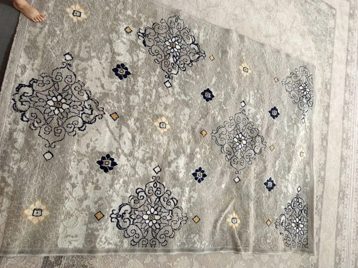 قالیچه 4متری|فرش|نجف‌آباد, امام خمینی|دیوار