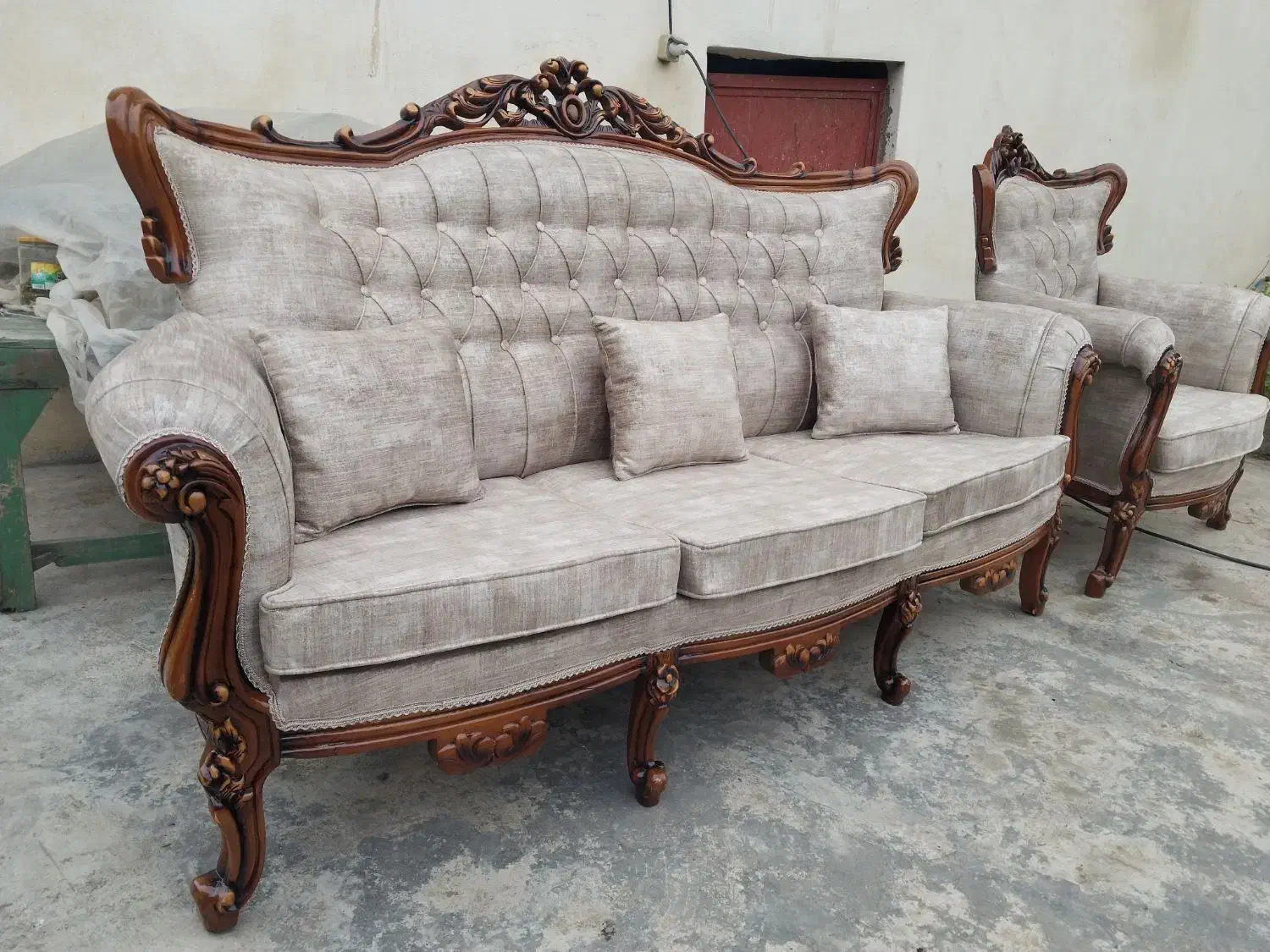 تعمیرات تخصصی انواع مبلمان|مبلمان خانگی و میز عسلی|رشت, کوی طالقانی|دیوار