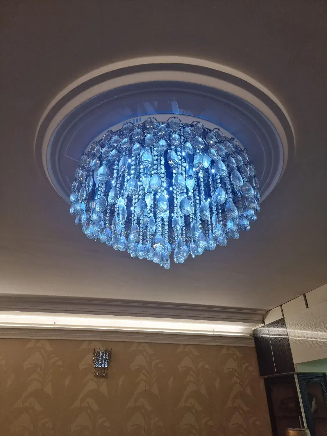 لوستر ۹۰ سانت|لوستر و چراغ آویز|رشت, شالکو|دیوار