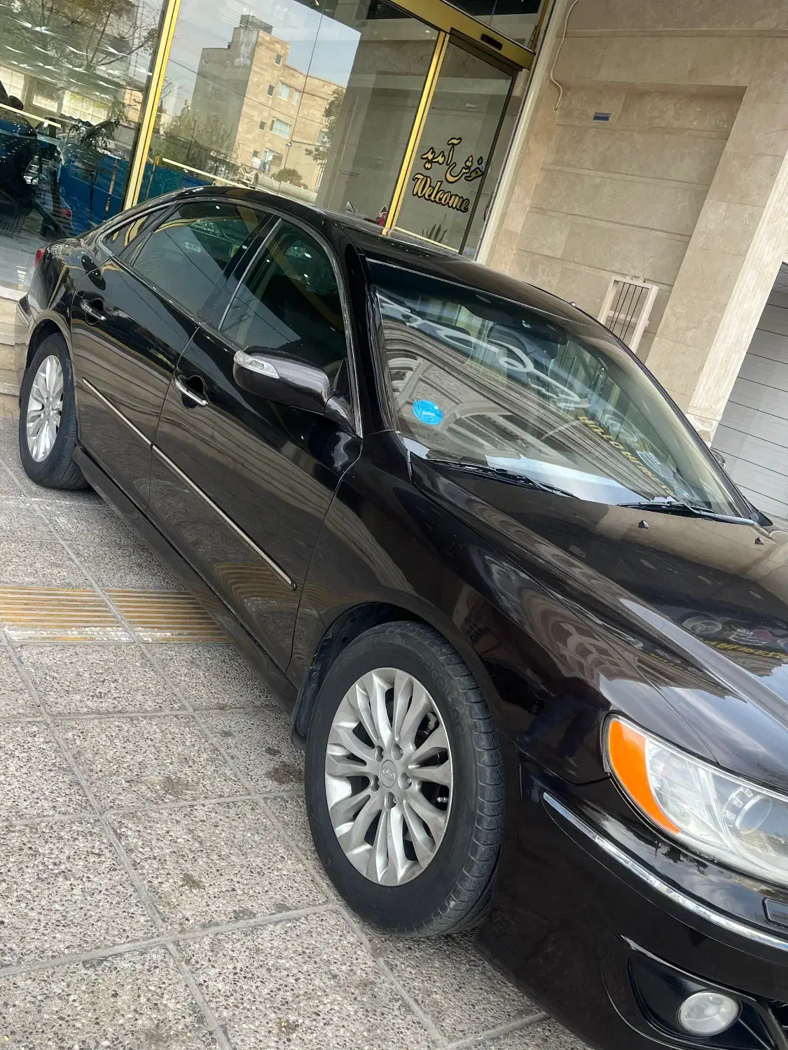 آزرا کالیفرنیا ۲۰۱۱|خودرو سواری و وانت|شیراز, شهرک مفتح|دیوار