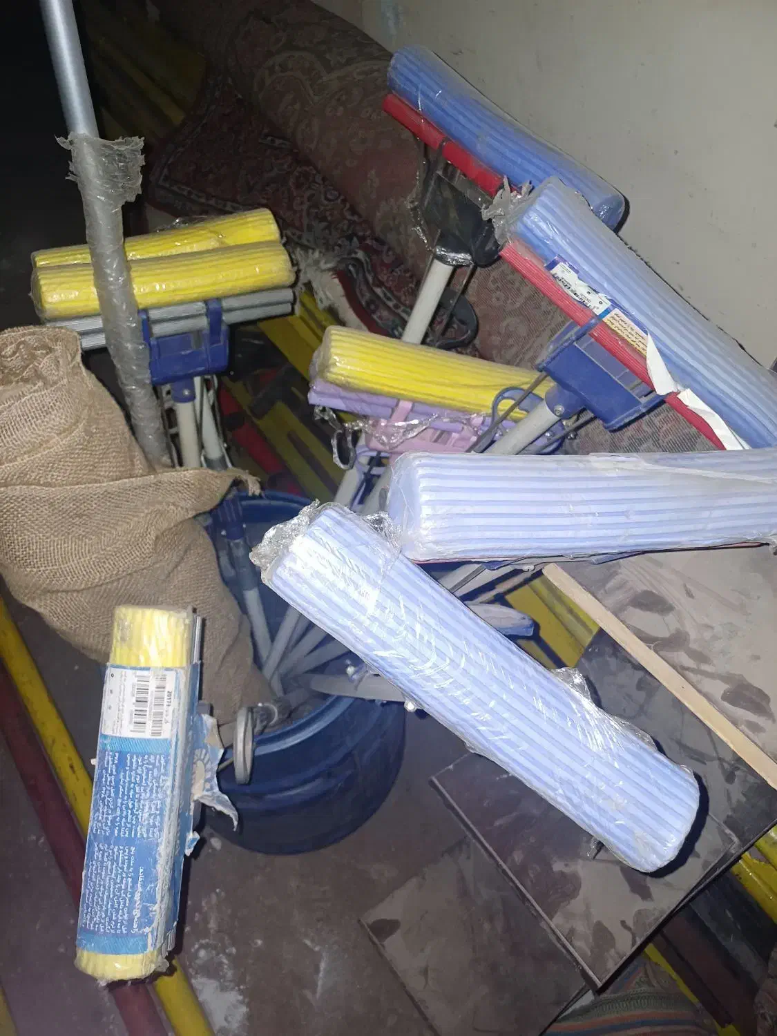 طی مهسان|لوازم نظافت|کرج, کوی فرهنگ|دیوار