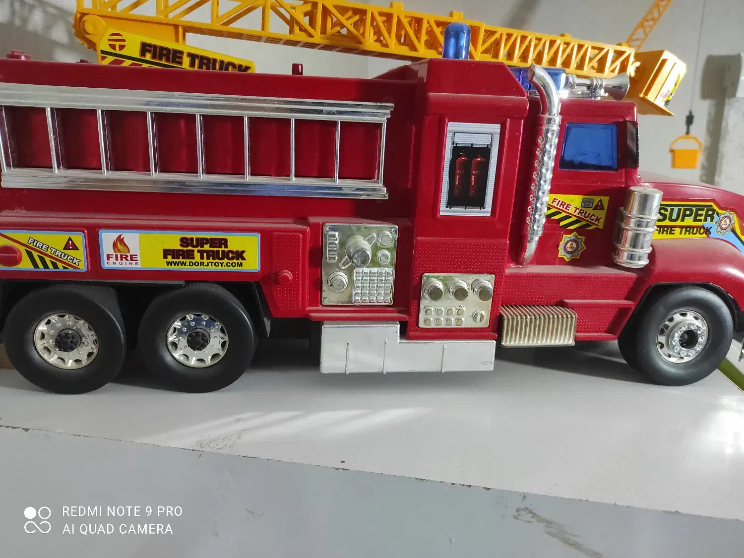 ماشین آتش نشانی|اسباببازی بچه|تربتحیدریه, شهرک ولیعصر|دیوار