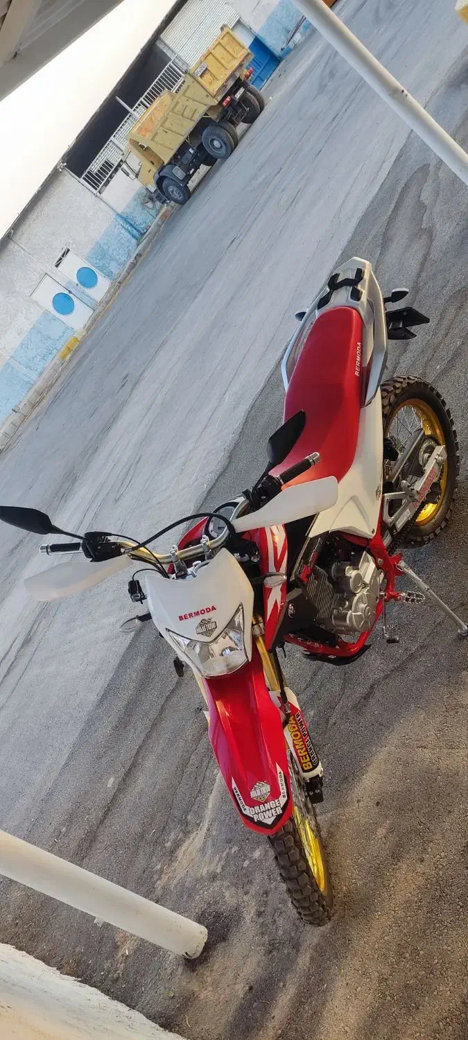 تریل برمودا 250cc|موتورسیکلت|فولادشهر, B4|دیوار