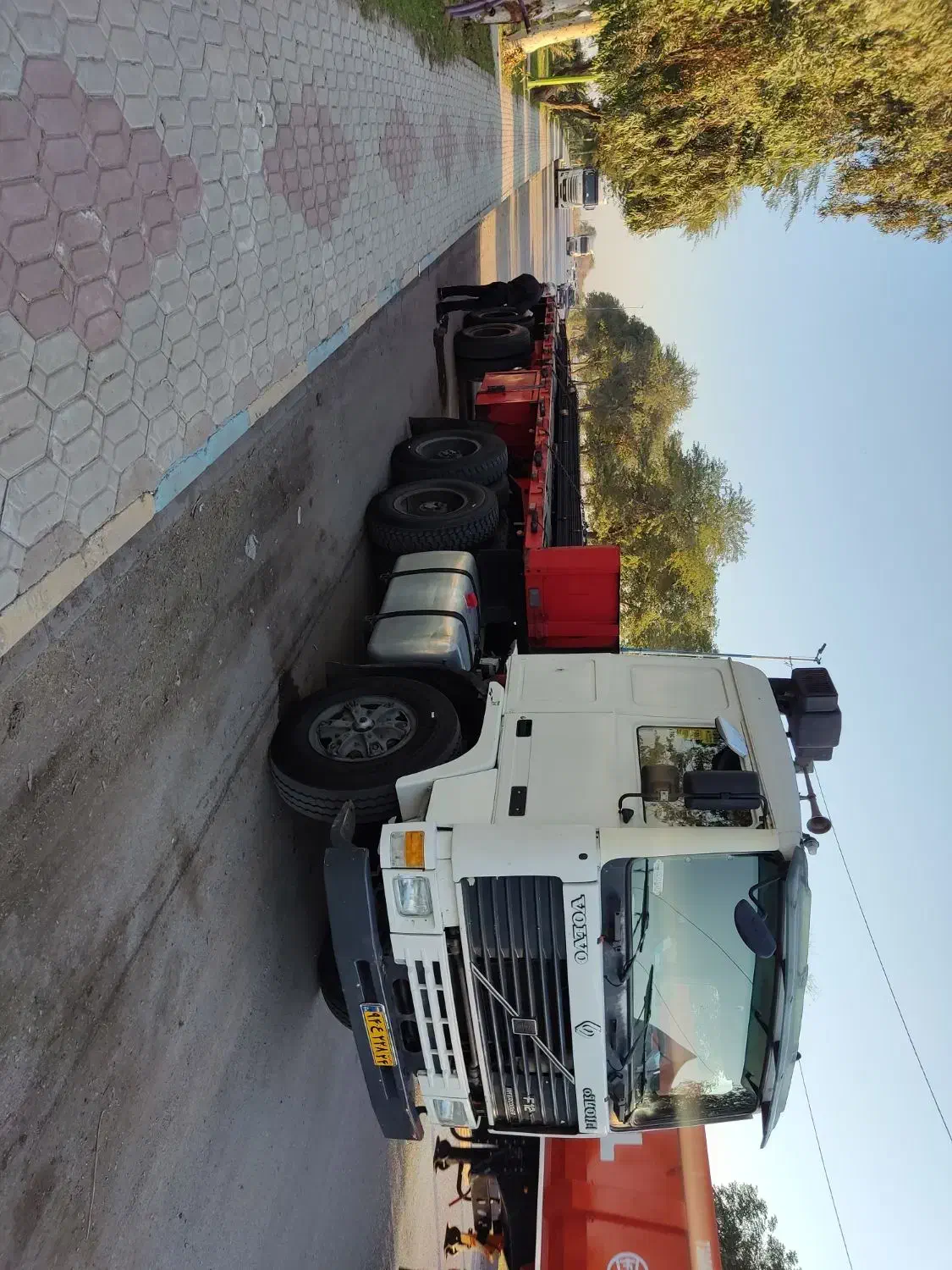 ولو اف۱۲|خودرو سنگین|ملایر, |دیوار