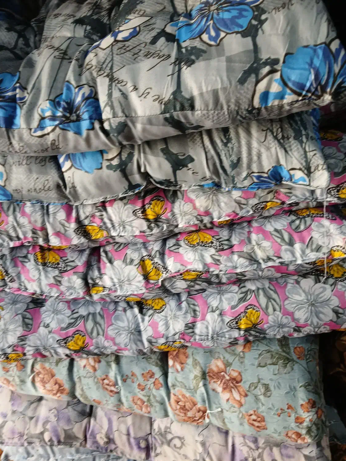 بالشت و تش ک تعاونی|رختخواب، بالش، پتو|شیراز, صاحب الزمان|دیوار