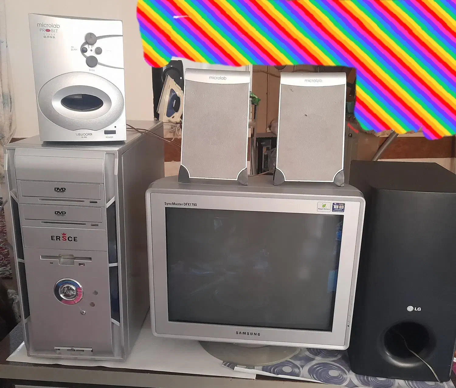 کامپیوتر|رایانه رومیزی|بروجرد, |دیوار