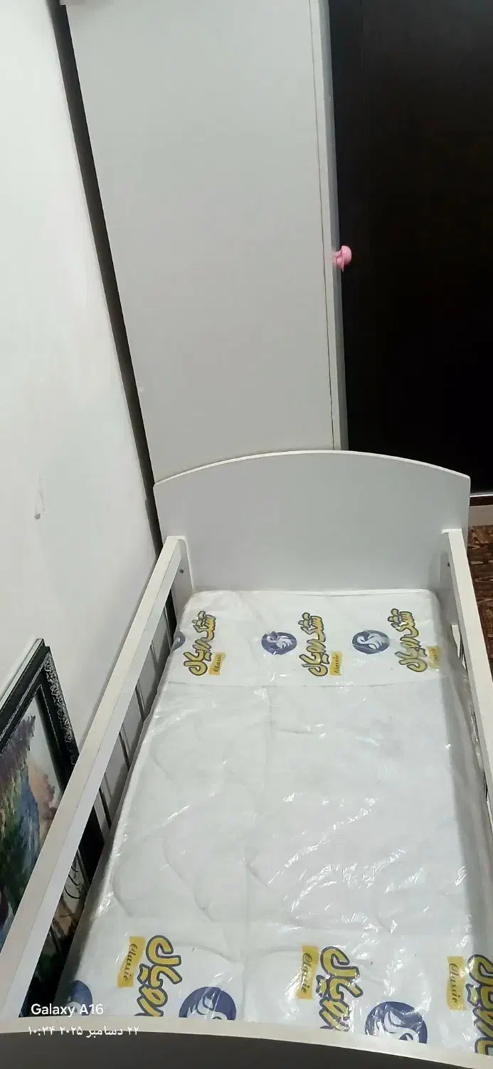 تخت کودک|تخت و صندلی بچه|اراک, |دیوار