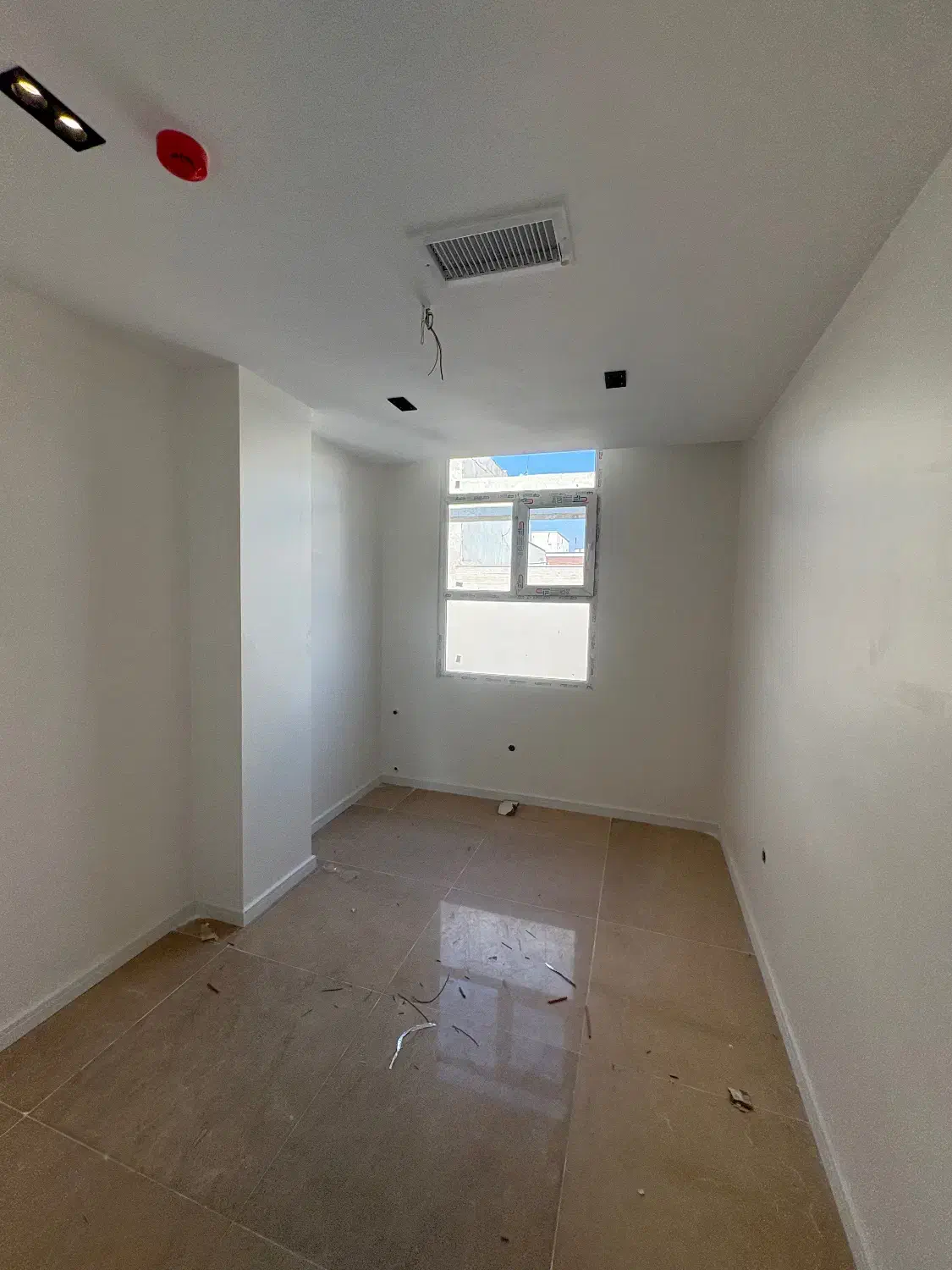 ۱۴۰ متر ۳ خواب ژورنالی کلید نخورده/ ویو مشجر میدان